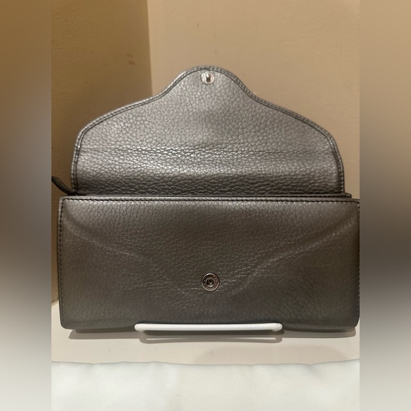 Gucci Metallic Techno Horsebit Long Wallet W/added chain - Picture 9 of 15